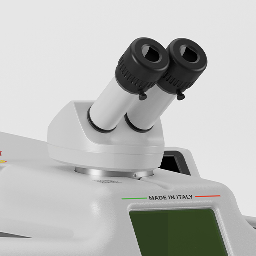 Stéréomicroscope Leica de la machine de soudage Evo White d’Orotig grâce auquel il est possible d’avoir une supervision optimale du processus de soudage. 